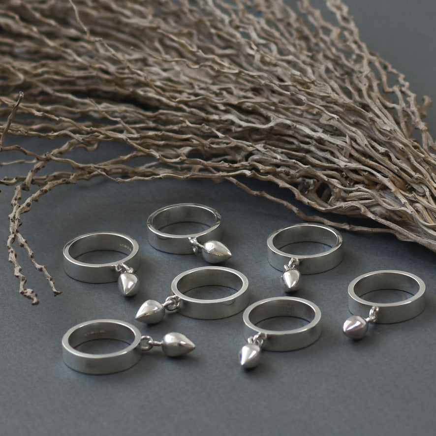 Kinetic Bud Ring