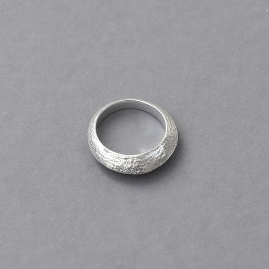 Sculpted Ridge Ring